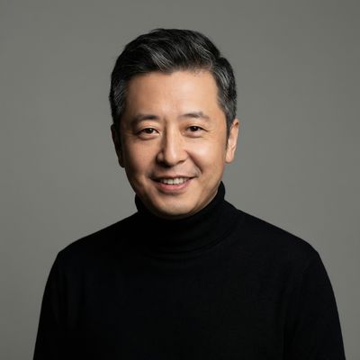 情趣护士首席导演陈逸飞